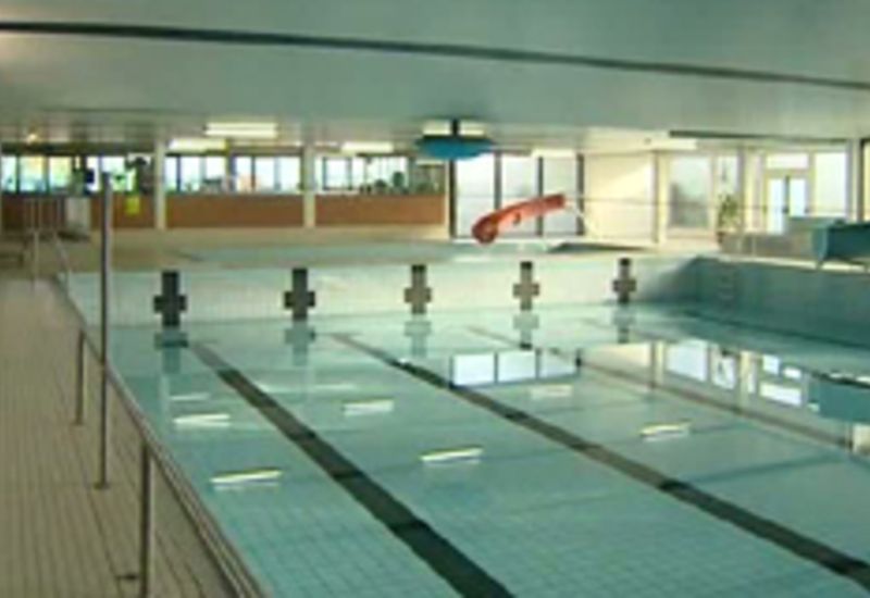 Courcelles: transformation de l’ancienne piscine en padel 