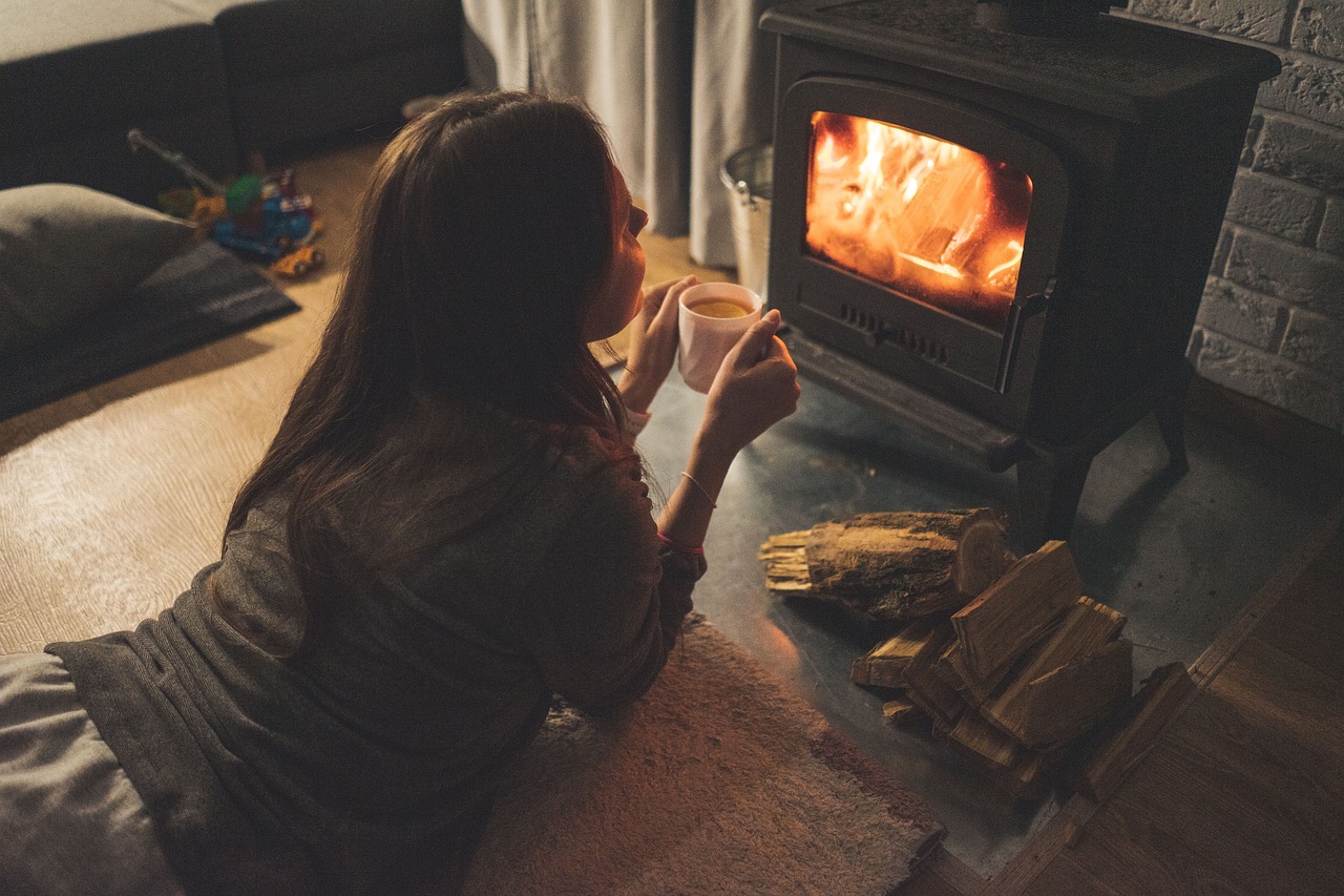 Les températures diminuent : comment éviter un feu de cheminée ?