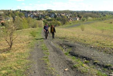 On grimpe sur le terril Saint Charles