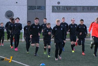 Comment s'inscrire au stage de l'école des jeunes du Sporting? 