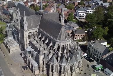 Bienvenue chez vous :  Mons, une ville au riche passé mais également très moderne.