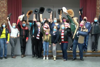 C Local - Portrait des United Eagles Dancers