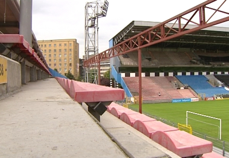 Les tribunes du Sporting retrouvent un toit !