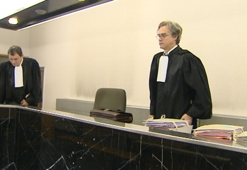 Après 25 reports, le procès de la Carolo-bis reprend !