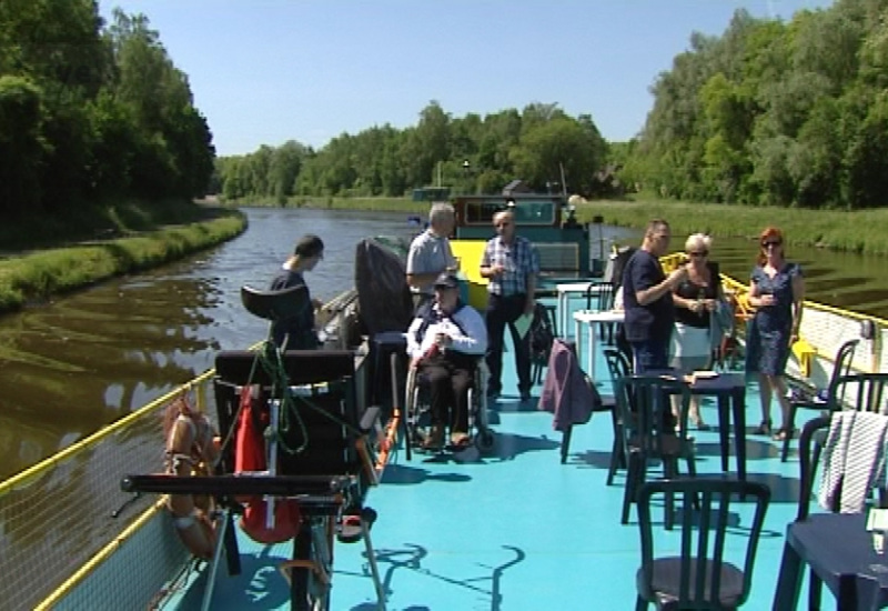 Une première en Wallonie : des croisières fluviales accessibles aux personnes handicapées