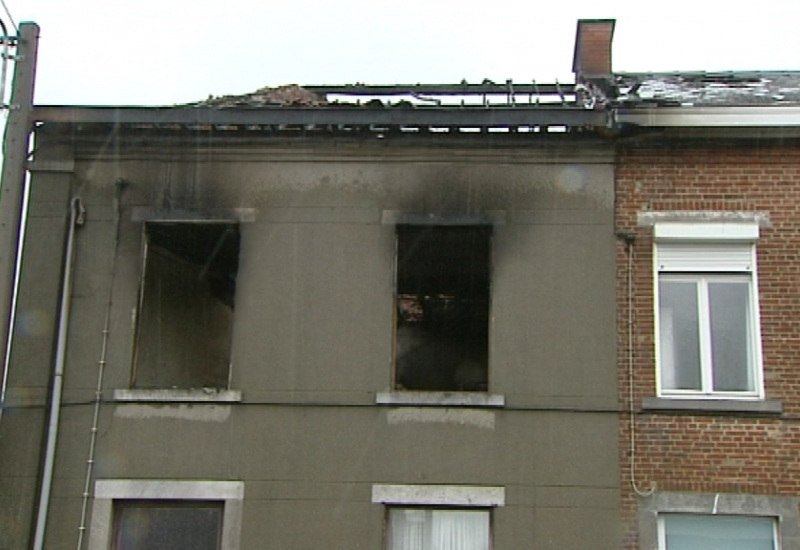 Dramatique incendie à Marchienne-au-Pont : cinq personnes perdent la vie