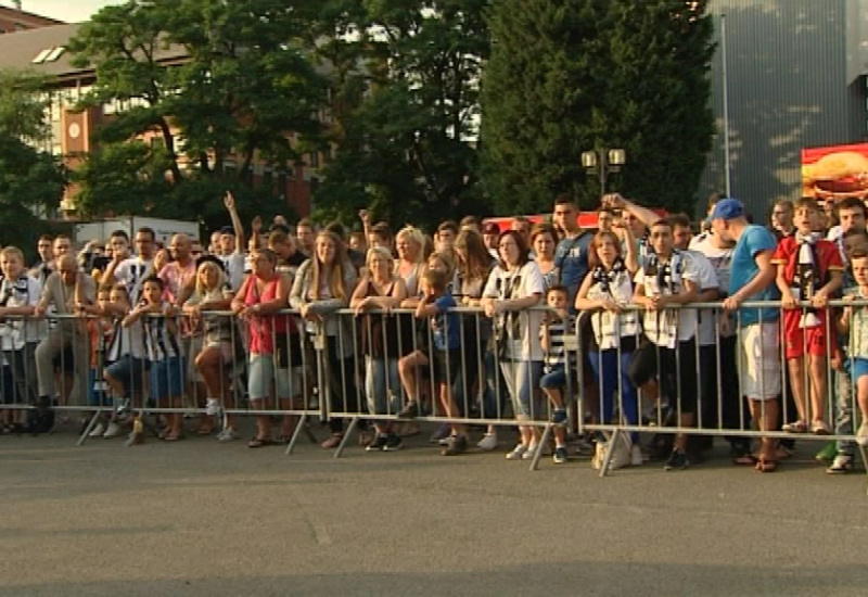 Europa League : tous les supporters étaient derrière les Zèbres hier soir !