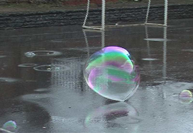 Bubbles in the rain