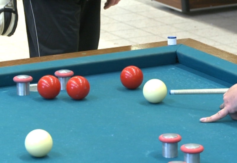 Le billard à bouchons, une discipline qui continue à faire fureur !