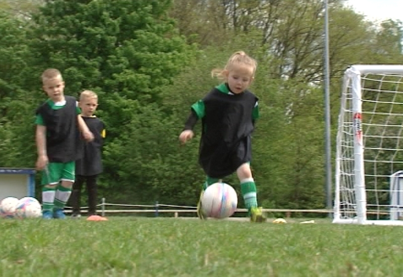 80 équipes d'enfants étaient rassemblées lors du Festifoot à Mont-sur-Marchienne