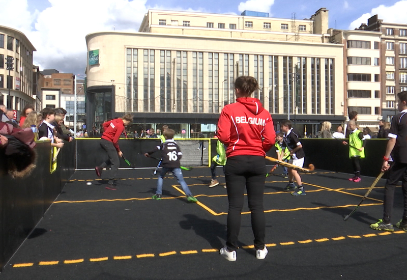 Du hockey sur le gazon de la Place Verte 