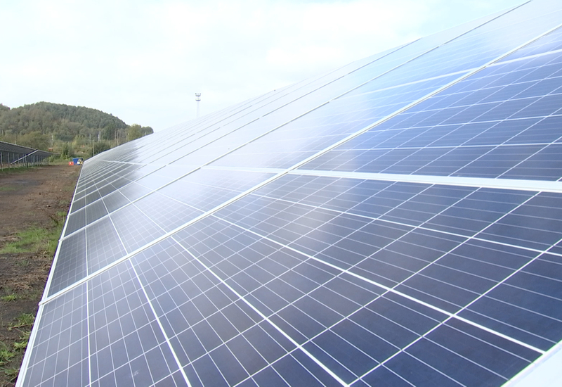 3 600 panneaux photovoltaïques à la centrale d'Amercoeur à Roux