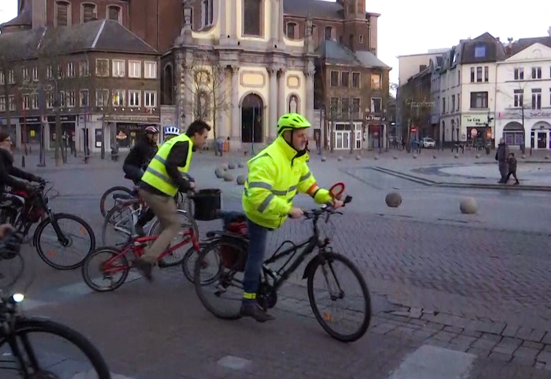 Masse critique: le vélo a sa place dans la circulation