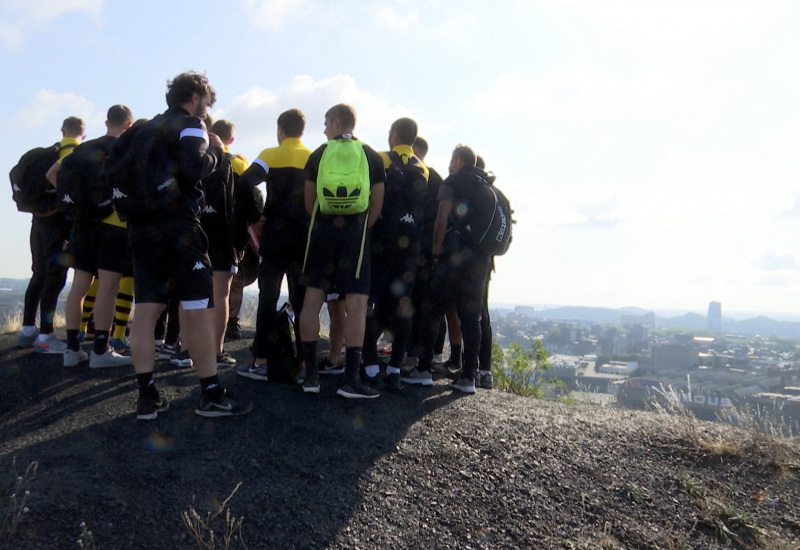 Les jeunes du Sporting à la découverte de Charleroi