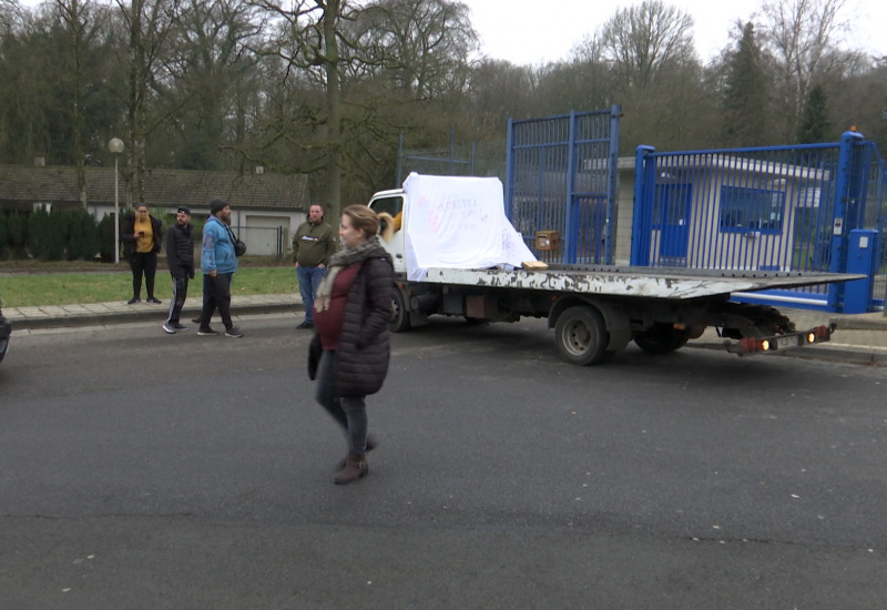 Action de familles de détenus à la prison de Jamioulx