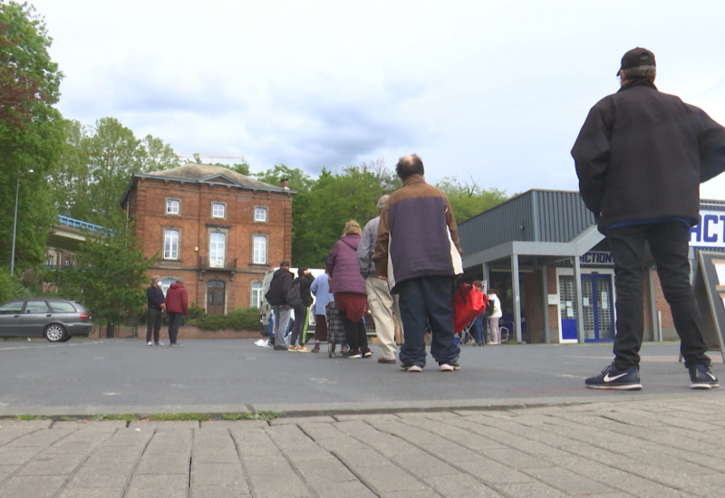 Pour la survie des SDF, l'entraide s'organise à Charleroi