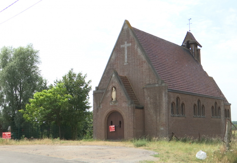 Une chapelle est à vendre à Gouy-lez-Piéton ! 