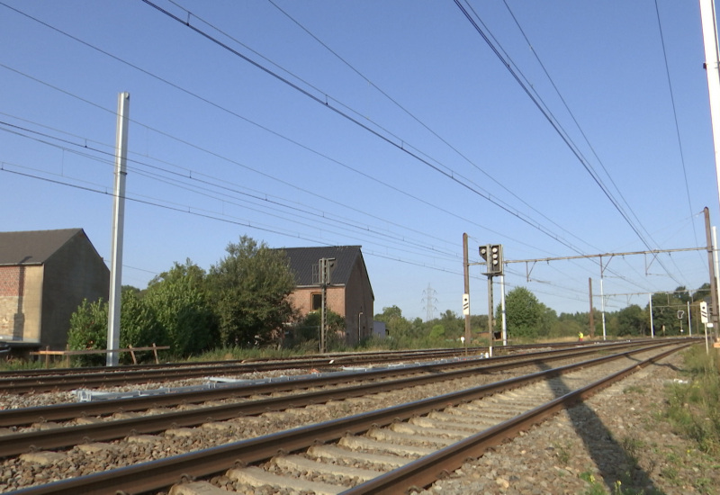 Pas de trains ce week-end entre Luttre et Marchienne: gros travaux de rénovation de l’électrification