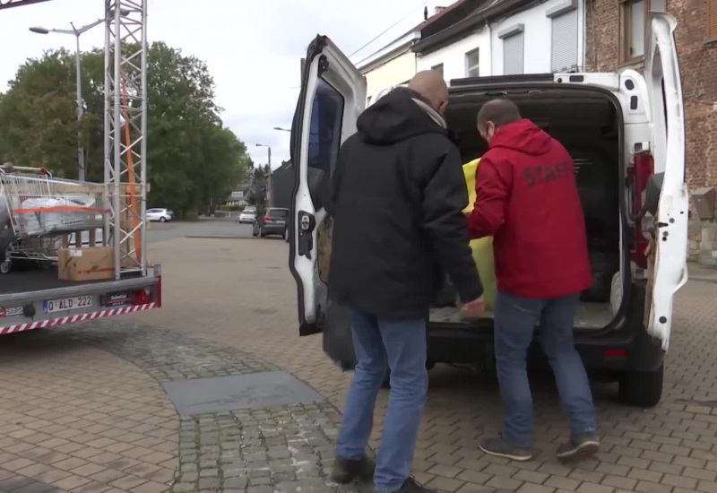 Carolo Solidaire: un camion et de la musique pour des dons en faveur des familles en difficulté