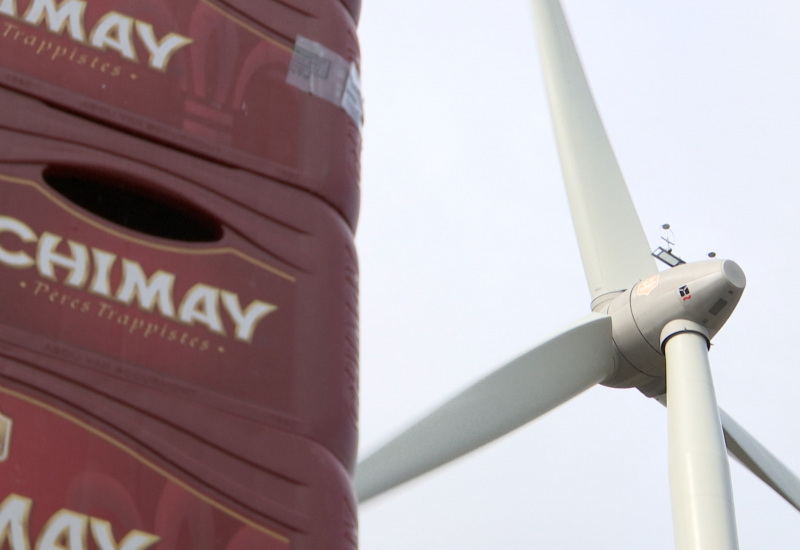 Une première éolienne pour alimenter le site d’embouteillage de Chimay