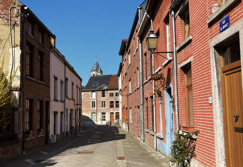 Bienvenue chez vous :  Nivelles, sa collégiale et ses petits recoins insolites