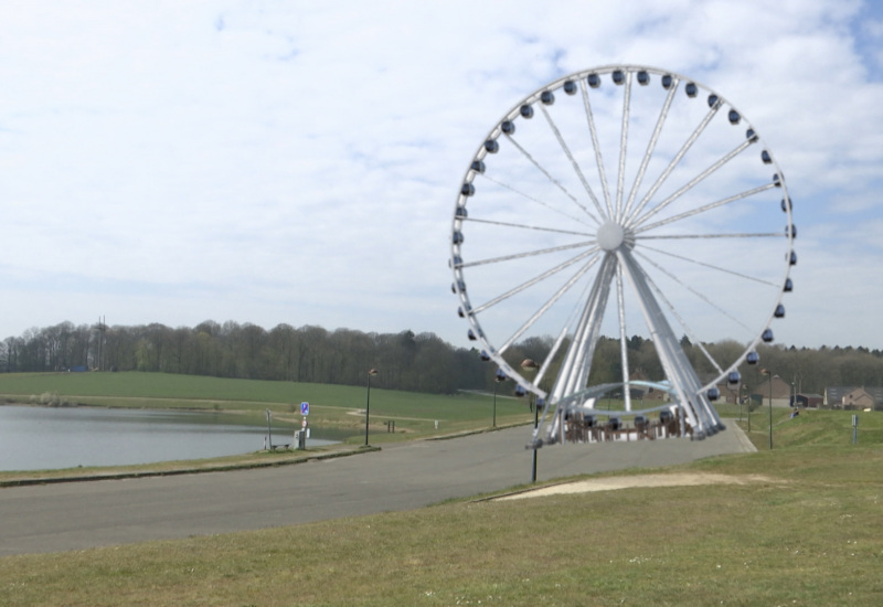 Lacs de l'Eau d'Heure: la grande roue sera opérationnelle le 8 mai ! 