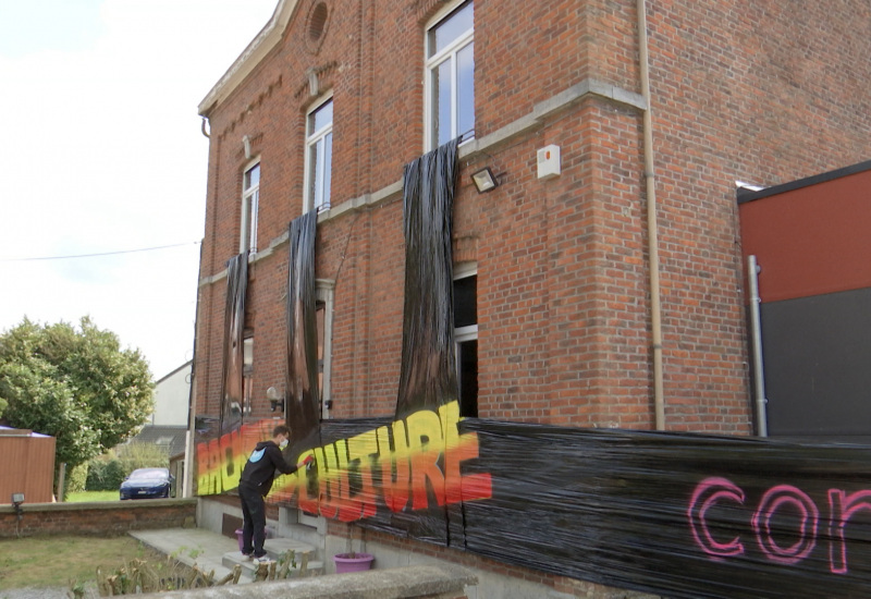 Le centre culturel de Gerpinnes a revêtu son linceul mortuaire ! 