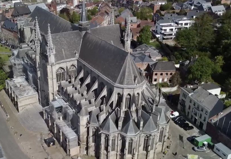 Bienvenue chez vous :  Mons, une ville au riche passé mais également très moderne.