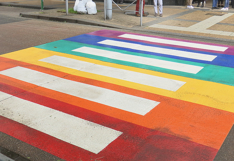 Journée internationale contre l'homophobie : Charleroi renforce son soutien à la communauté LGBTQI+