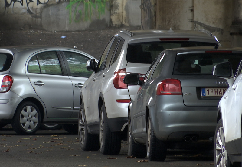 Charleroi: les parkings sauvages seront payants! 