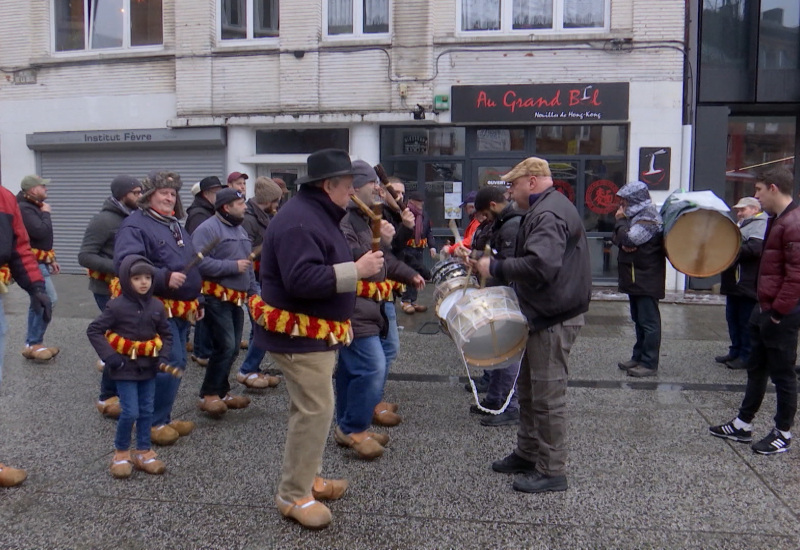 Retour des Soumonces dans la Ville-Haute à Charleroi