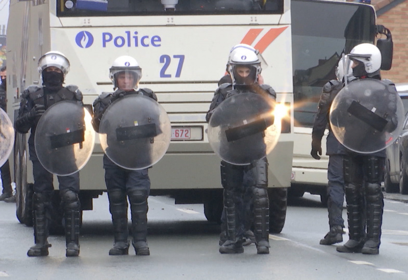 Manif antifasciste à Gilly: Paul Magnette fait son mea culpa 