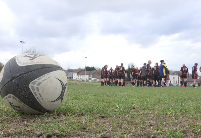 Châtelet : quand les papys (et les papas) se mettent au rugby ! 