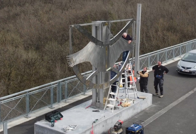 Un cadran solaire monumental installé à Virelles !