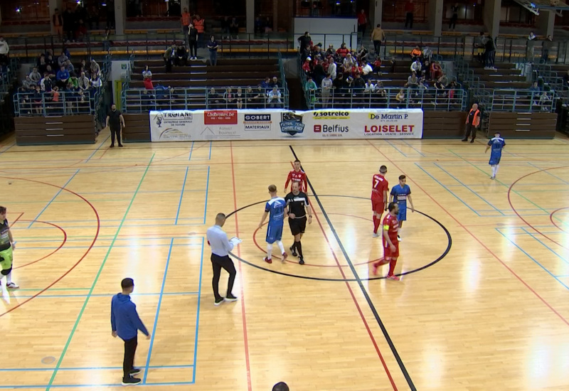 Charleroi - Châtelet : une parodie de futsal... 