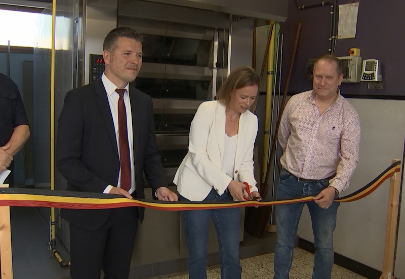 Un nouveau four pour les élèves en pâtisserie de l’école spécialisée de Châtelet