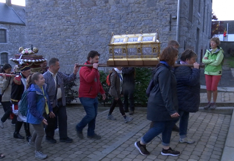 Les reliques de Sainte Rolende reprennent la route après deux ans d'absence 