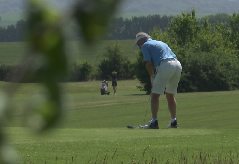 On a golfé pour un jambon à Ragnies