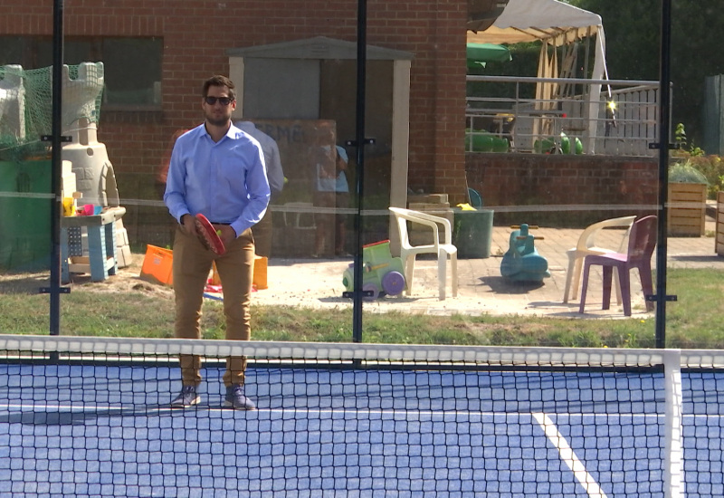 Rénovation des infrastructures sportives : Adrien Dolimont en visite à Thuin