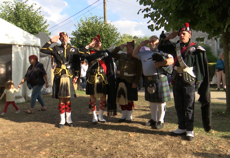 Elizabeth II : Hommage au Celtic Days de Thy-Le-Château 