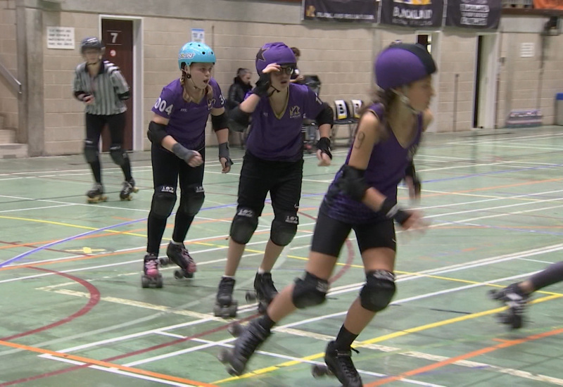 Roller Derby: tournoi international à Roux!