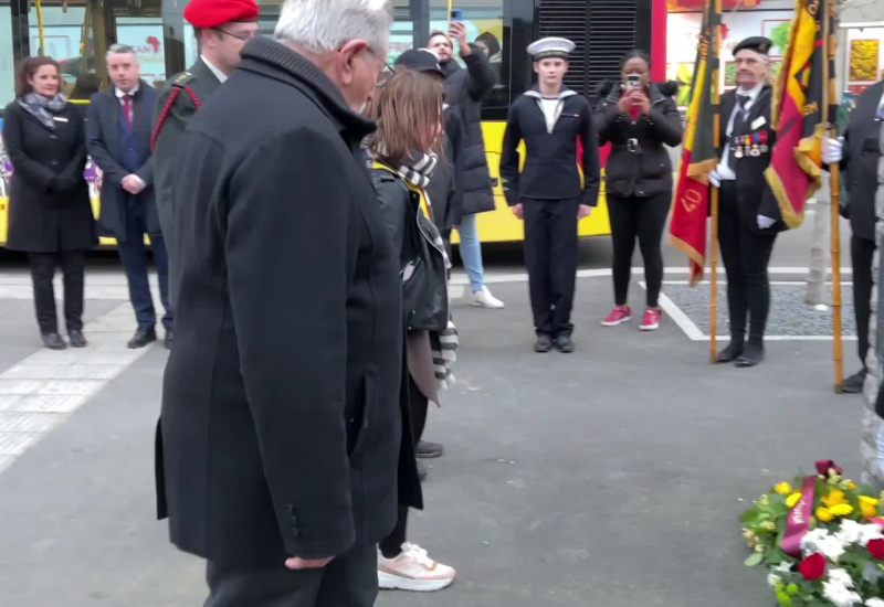 La ville de Charleroi rendent hommage au roi chevalier