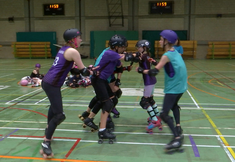 Roux: un stage d'initiation au Roller Derby 