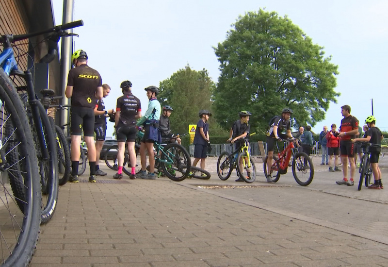 Retour pluvieux pour le VTT des Longs Fjeus