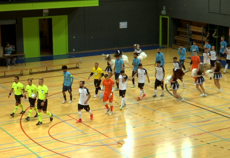 Première victoire pour le Futsal My-Cars en championnat : Dujacquier et la tactique du gardien volant ont sauvé des Carolos mal embarqués