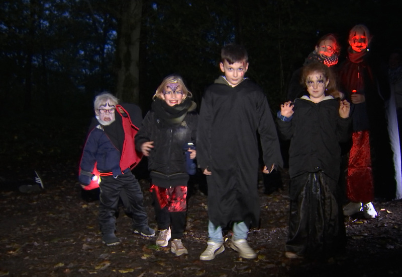 Froidchapelle: Quel cirque au Natura Parc à l'occasion d'Halloween ! 