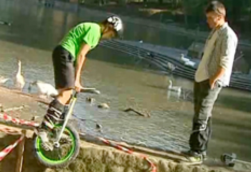 24/10/11 : Trial monocycle
