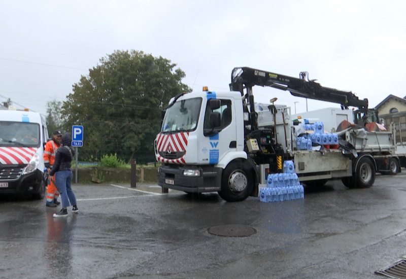 Thuin : des bouteilles d'eau distribuées suite à la fuite d'eau