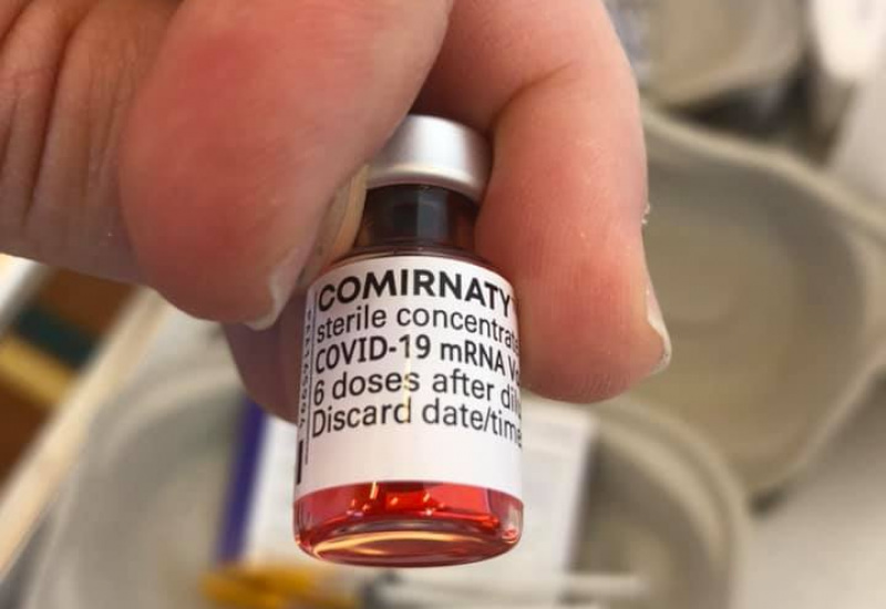 Chimay : du colorant injecté dans les flacons vides de vaccins pour éviter les vols