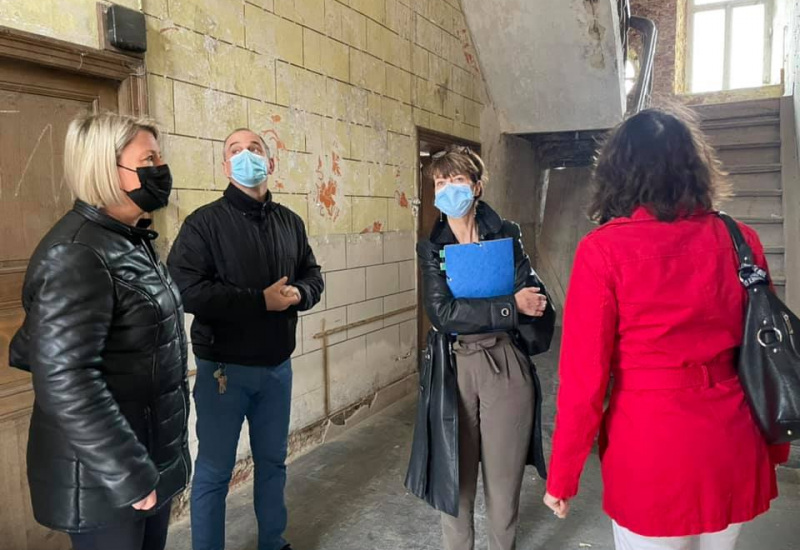 La ministre Valérie De Bue en visite à Courcelles